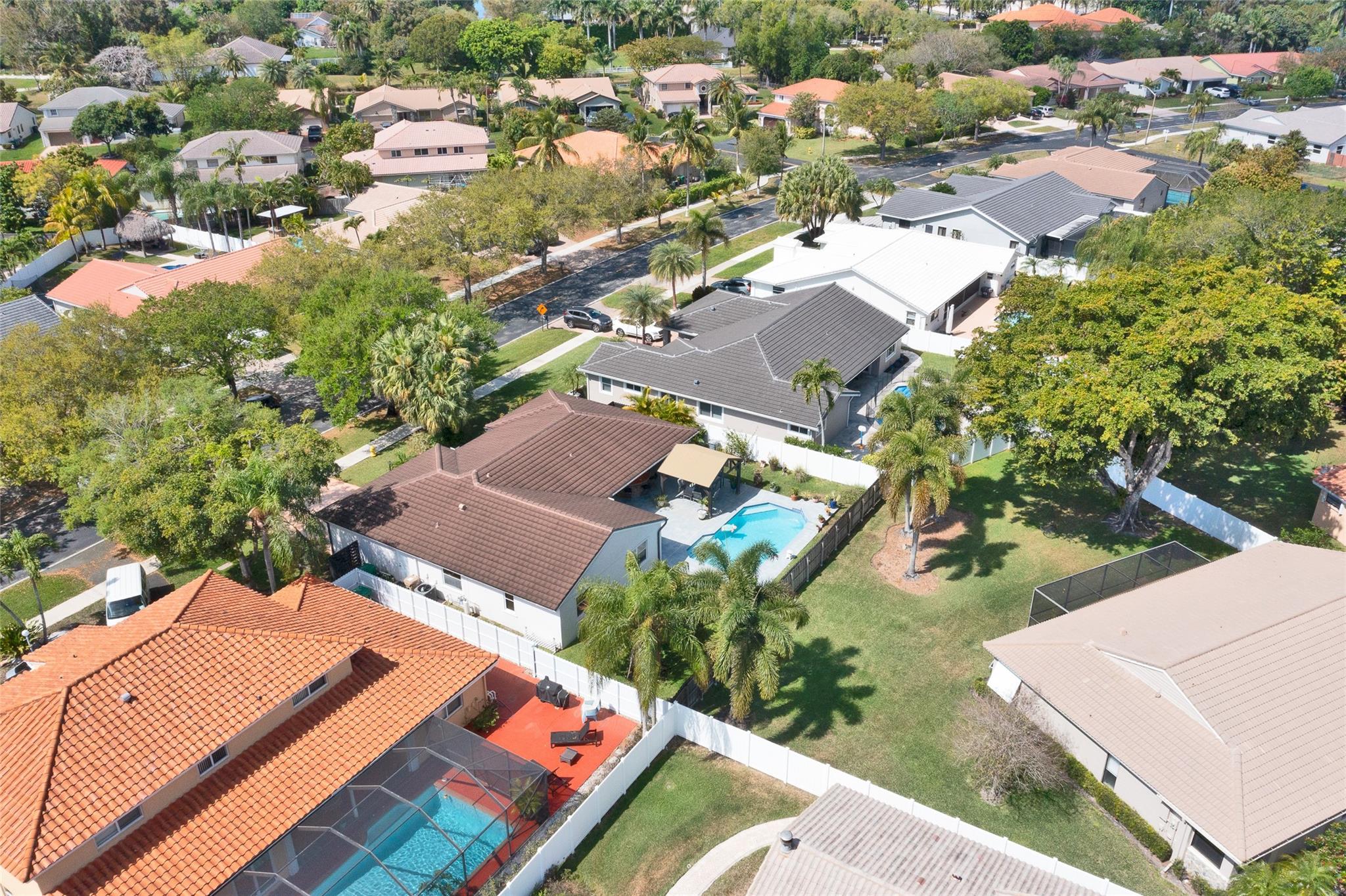 5210 Hawkes Blf Ave,Davie, FL 33331