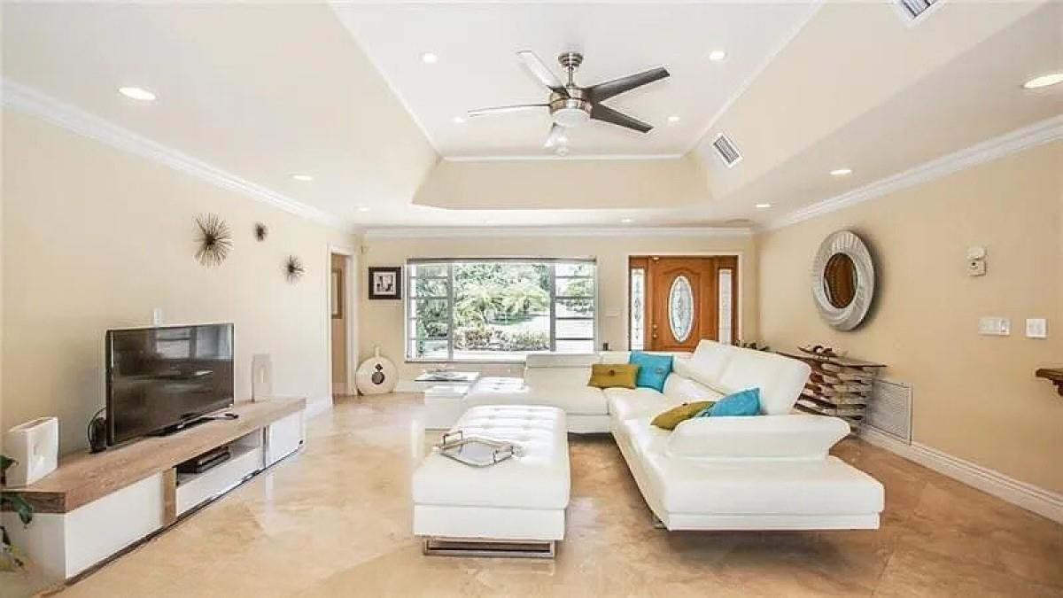 412 SE 28th Pompano Beach, FL 33062