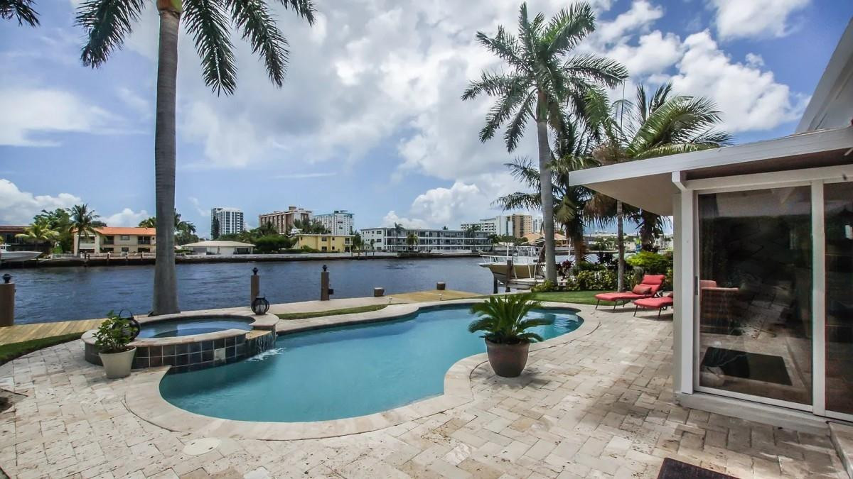 412 SE 28th Pompano Beach, FL 33062