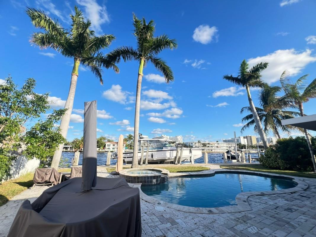 412 SE 28th Pompano Beach, FL 33062