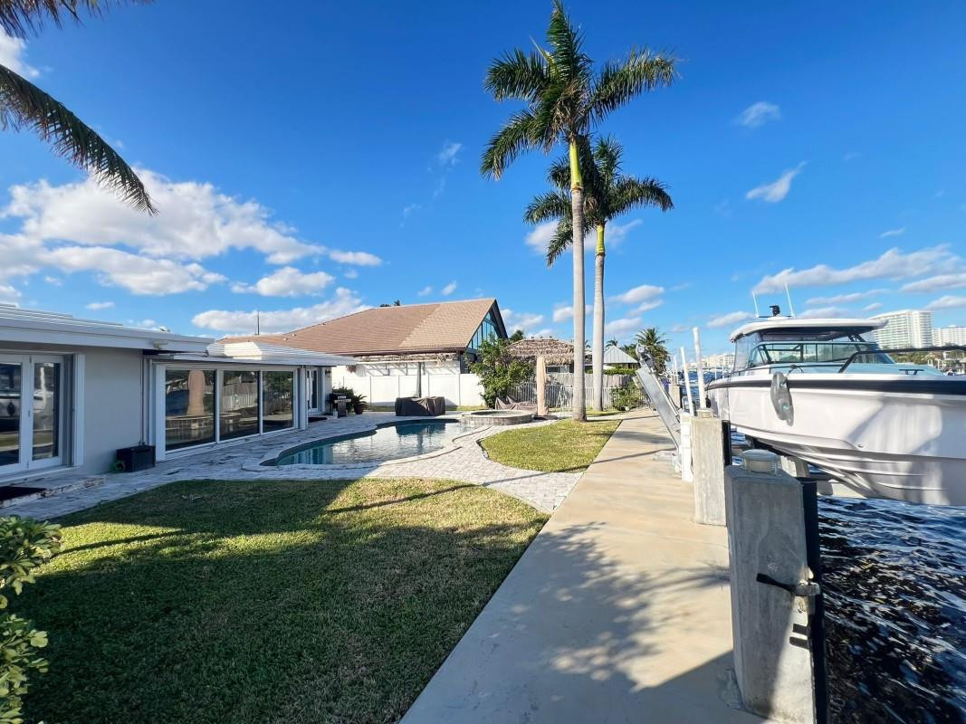 412 SE 28th Pompano Beach, FL 33062