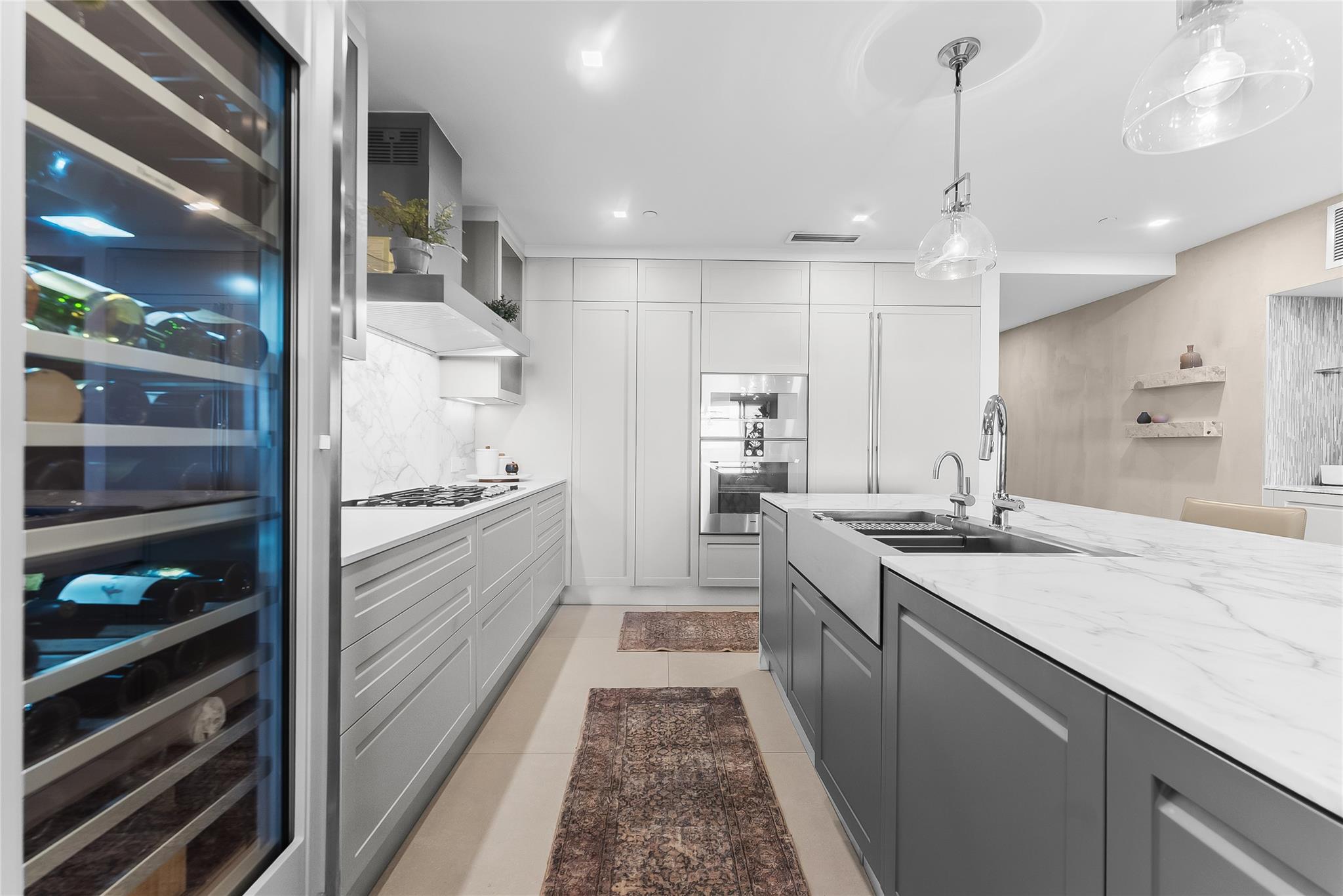 435 Bayshore Dr #702 Fort Lauderdale, FL 33304