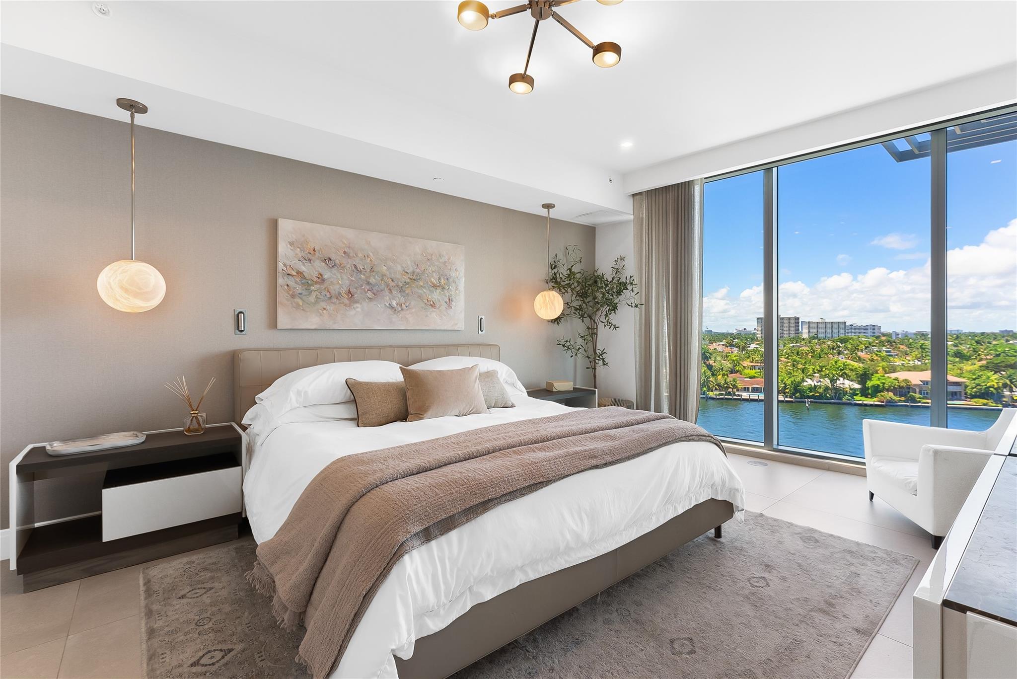 435 Bayshore Dr #702 Fort Lauderdale, FL 33304