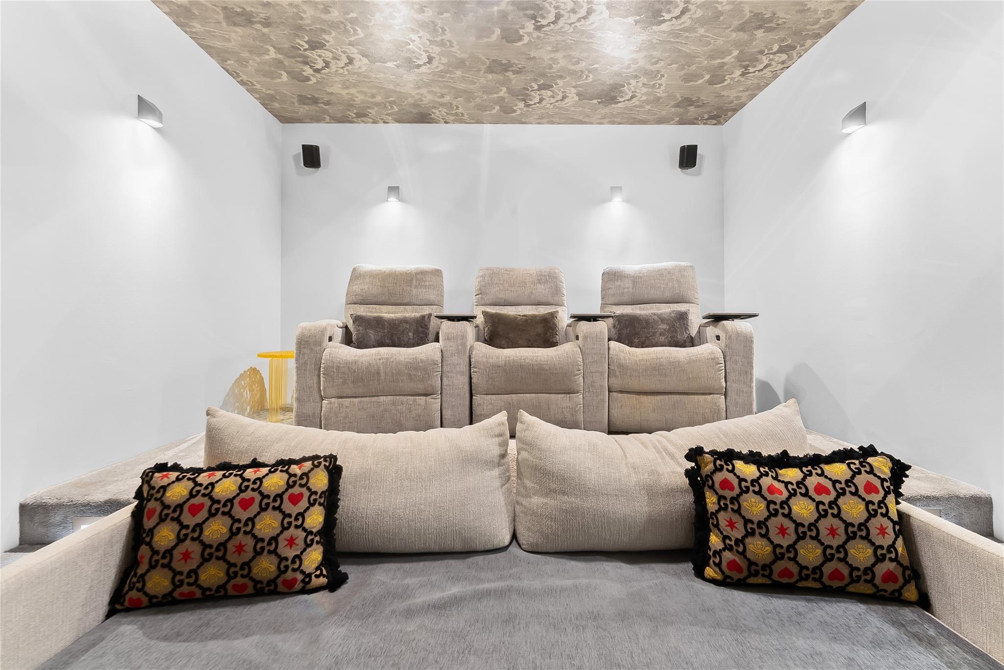 435 Bayshore Dr #702 Fort Lauderdale, FL 33304