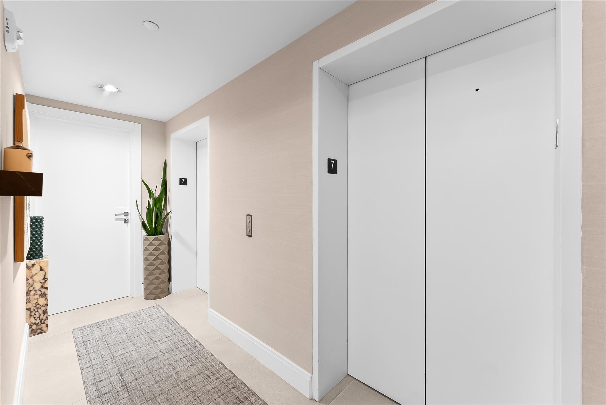 435 Bayshore Dr #702 Fort Lauderdale, FL 33304