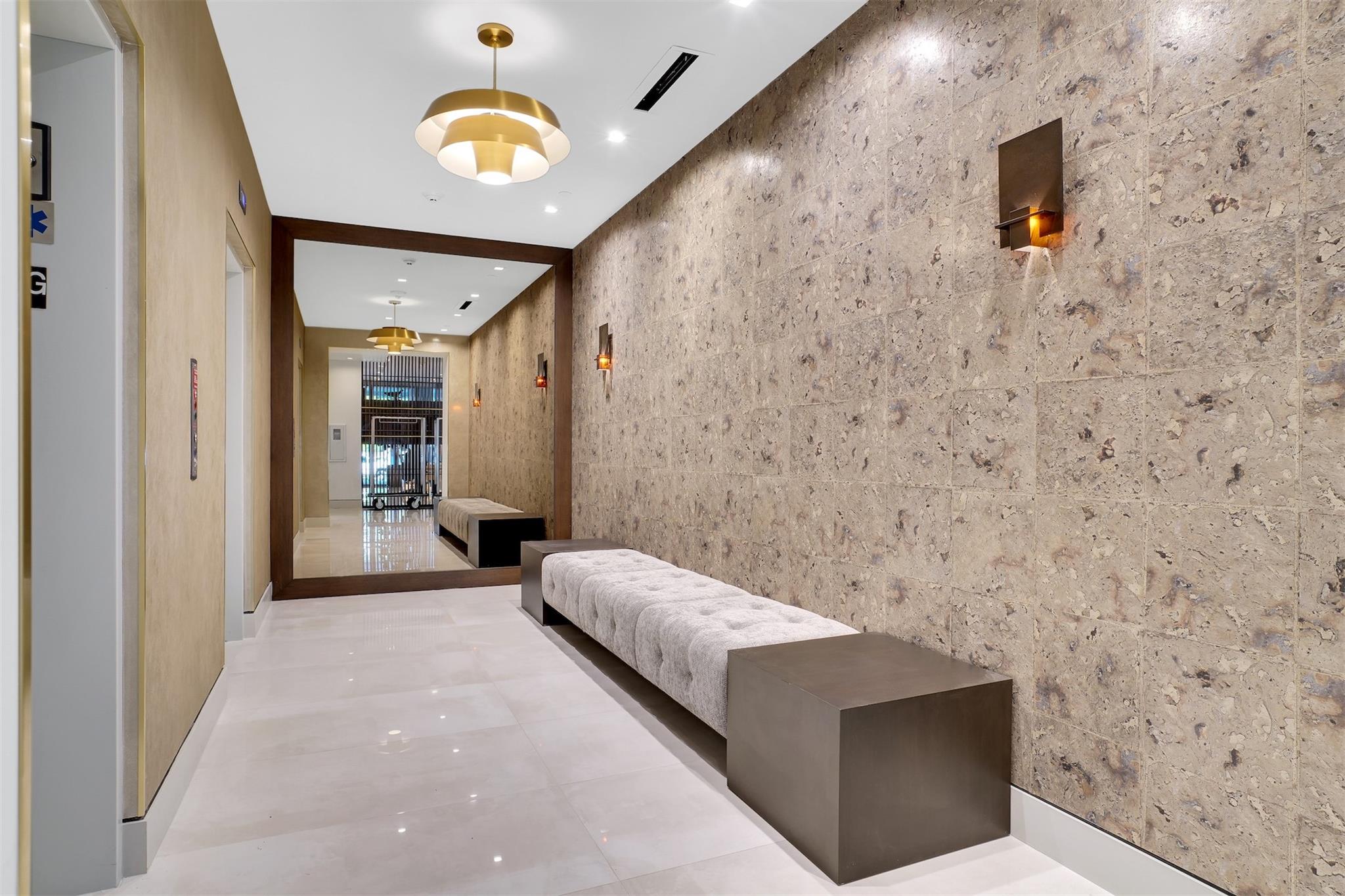 435 Bayshore Dr #702 Fort Lauderdale, FL 33304