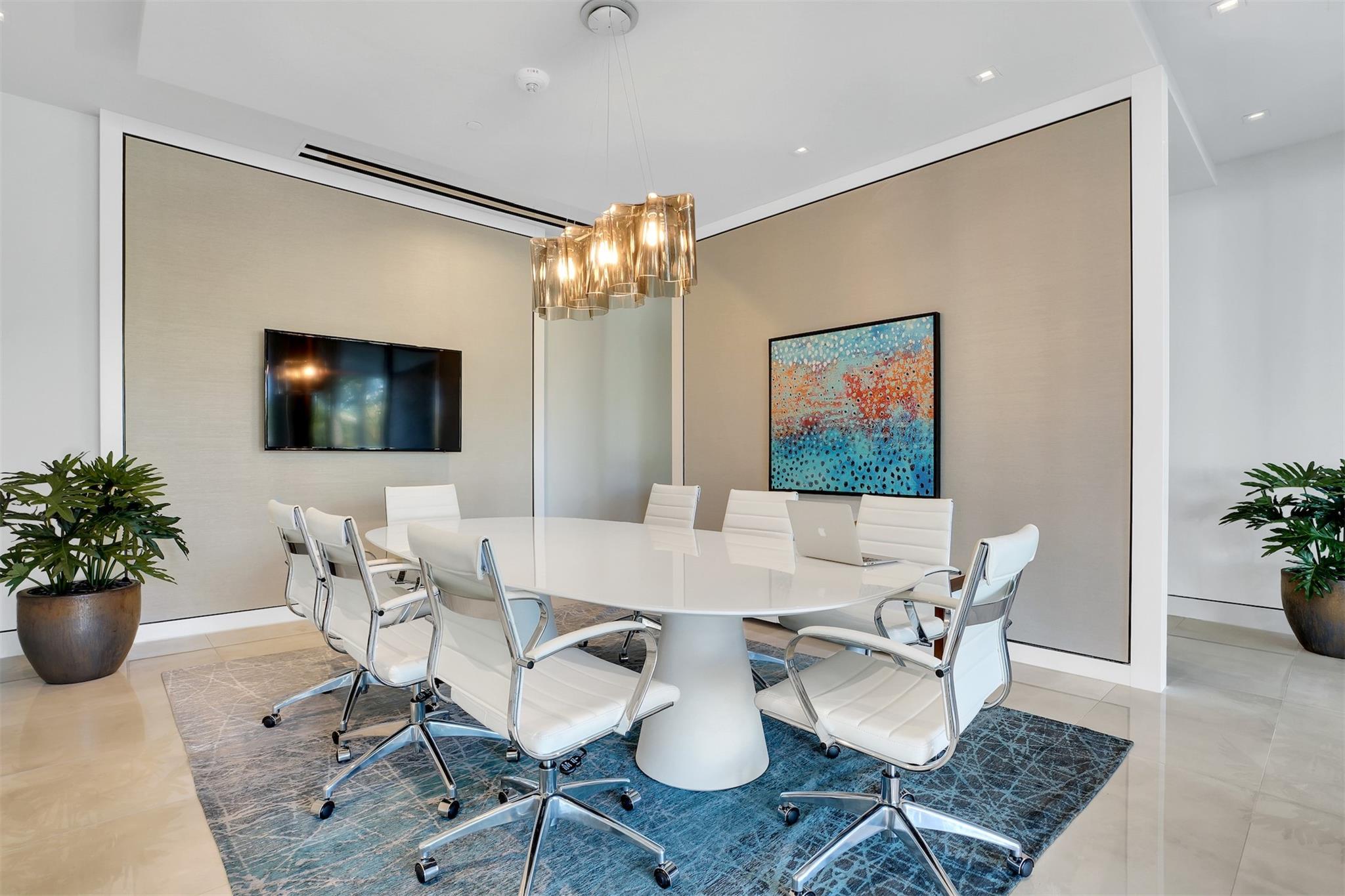 435 Bayshore Dr #702 Fort Lauderdale, FL 33304