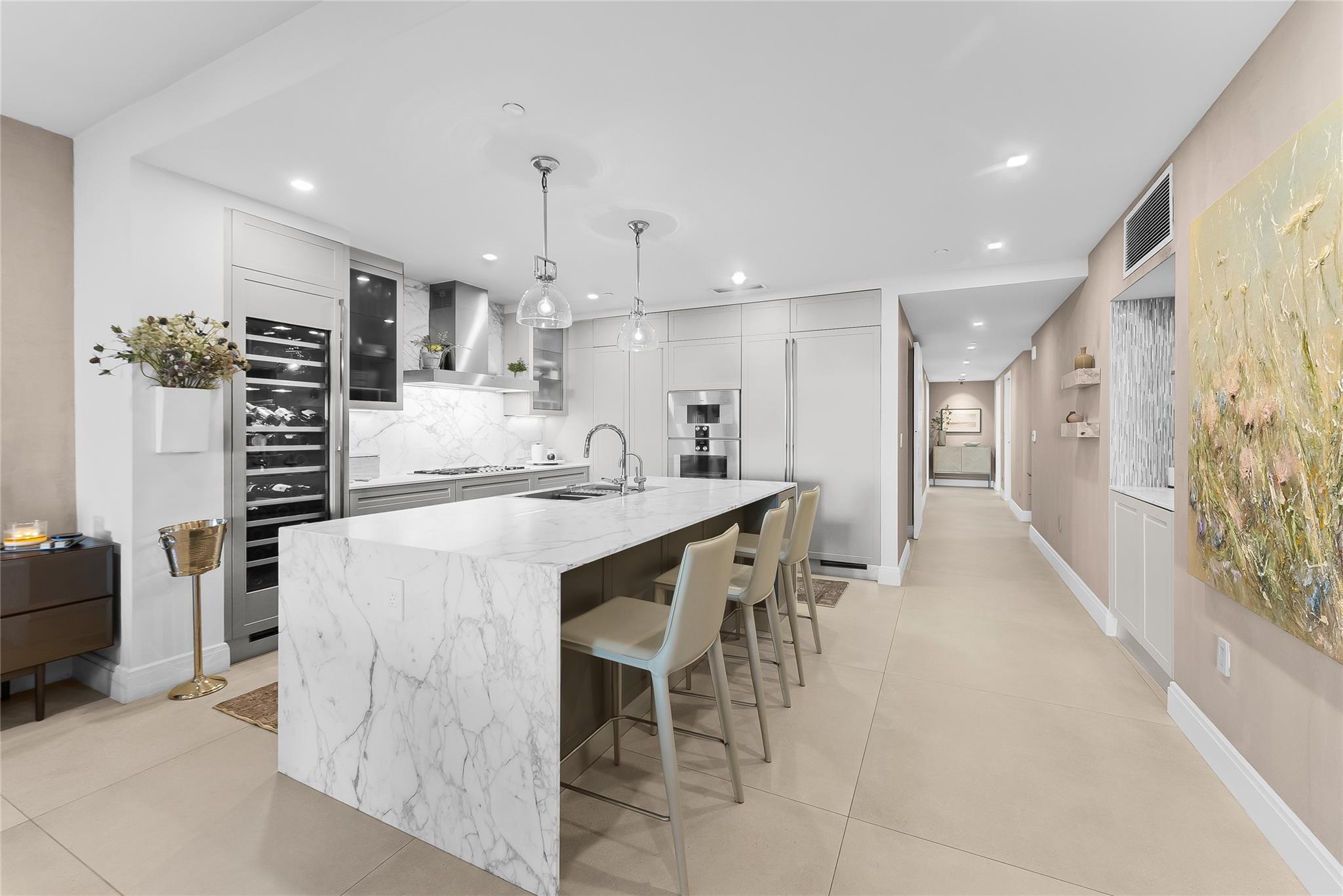 435 Bayshore Dr #702 Fort Lauderdale, FL 33304