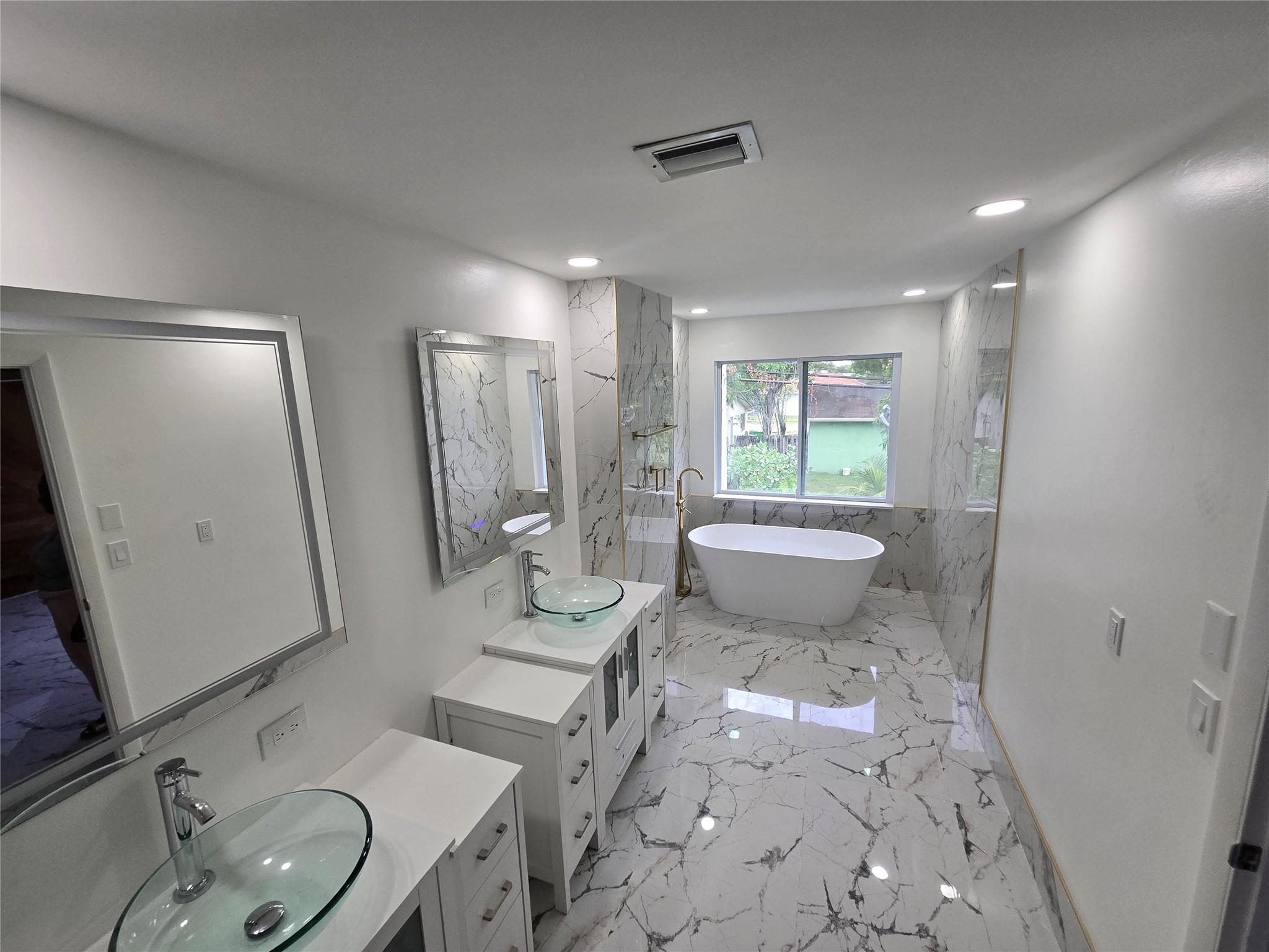 1825 NW 58th Ave