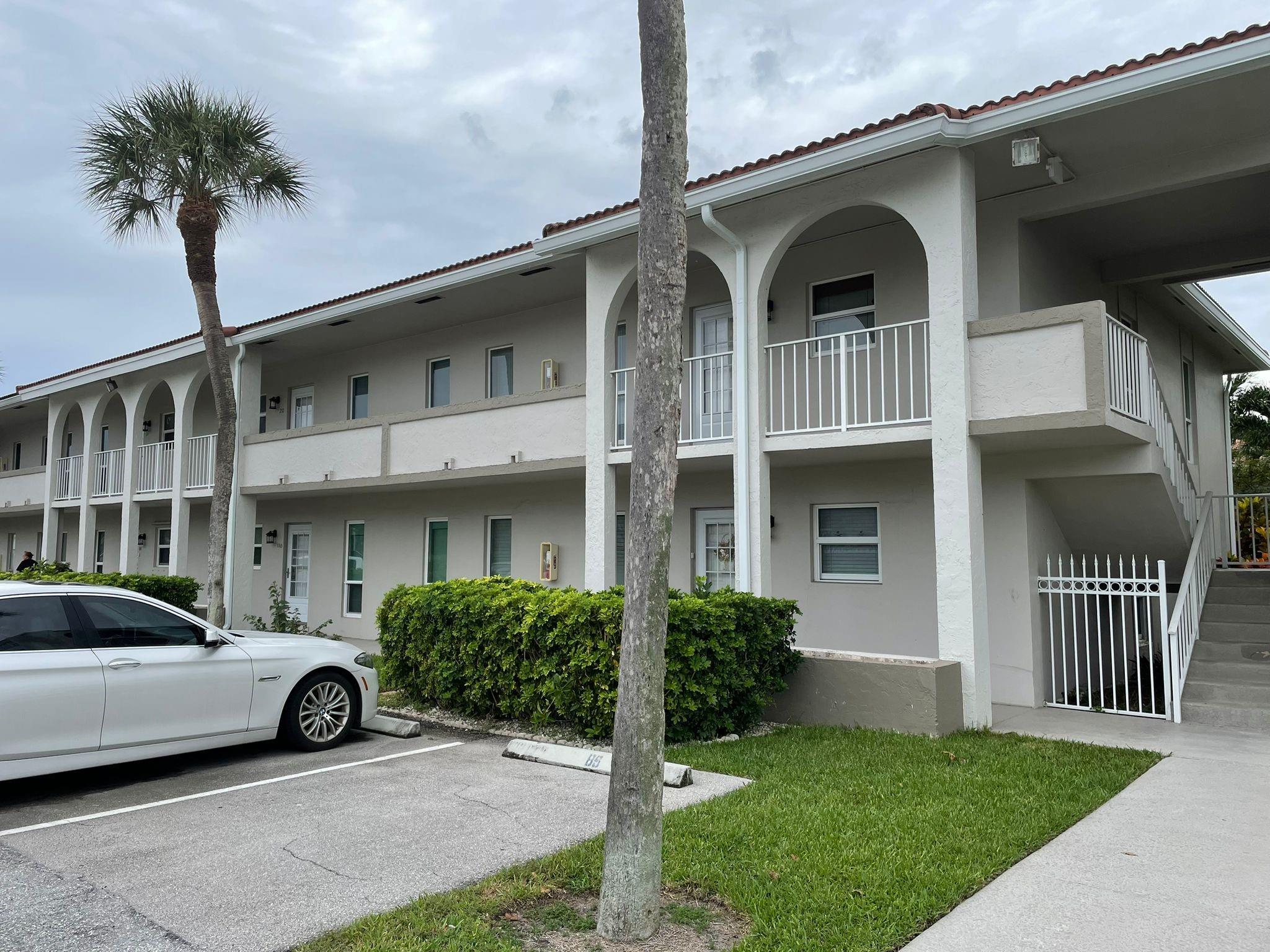 250 NE 20th St #210