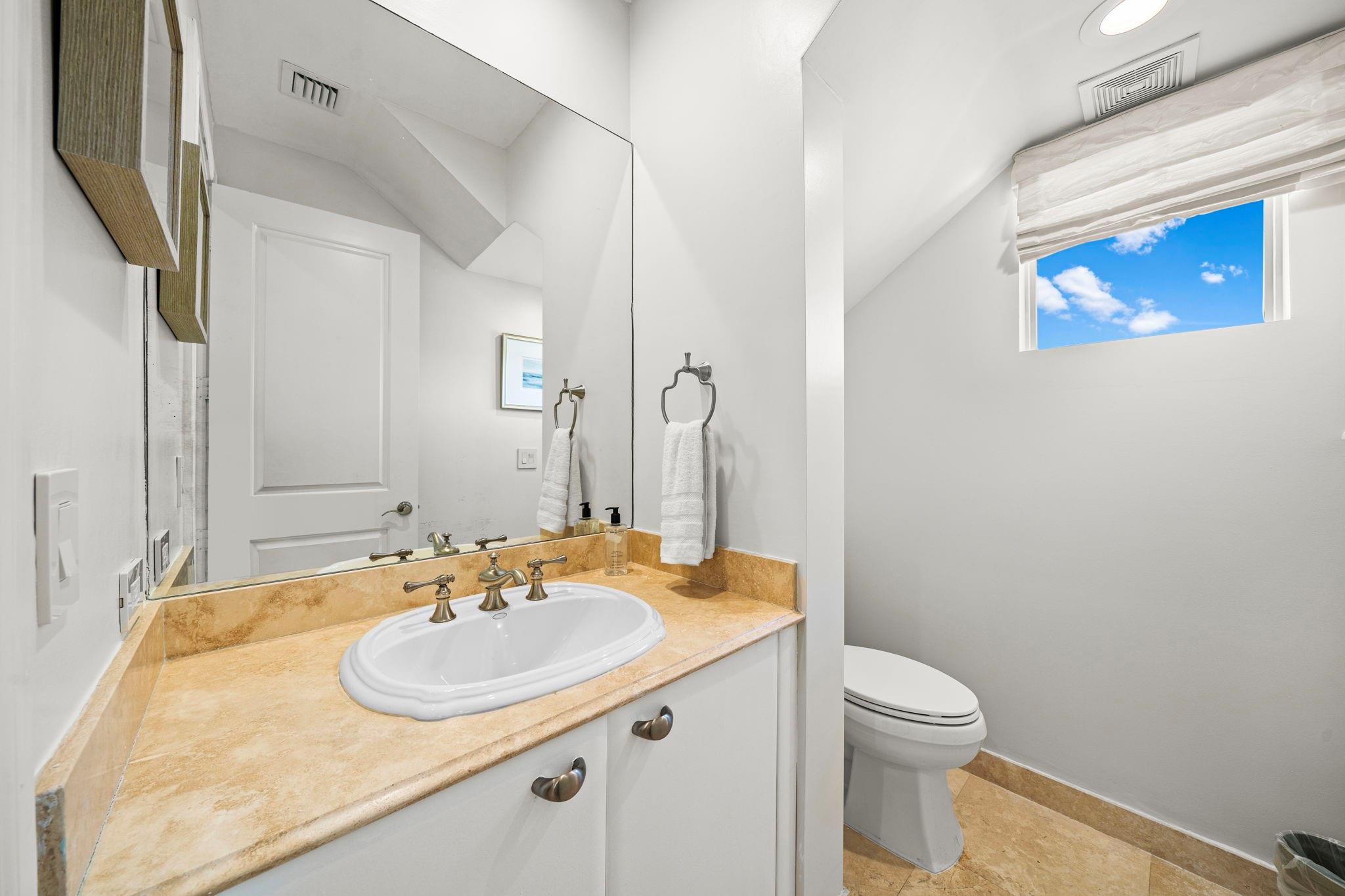 514 N Birch Rd Fort Lauderdale, FL 33304