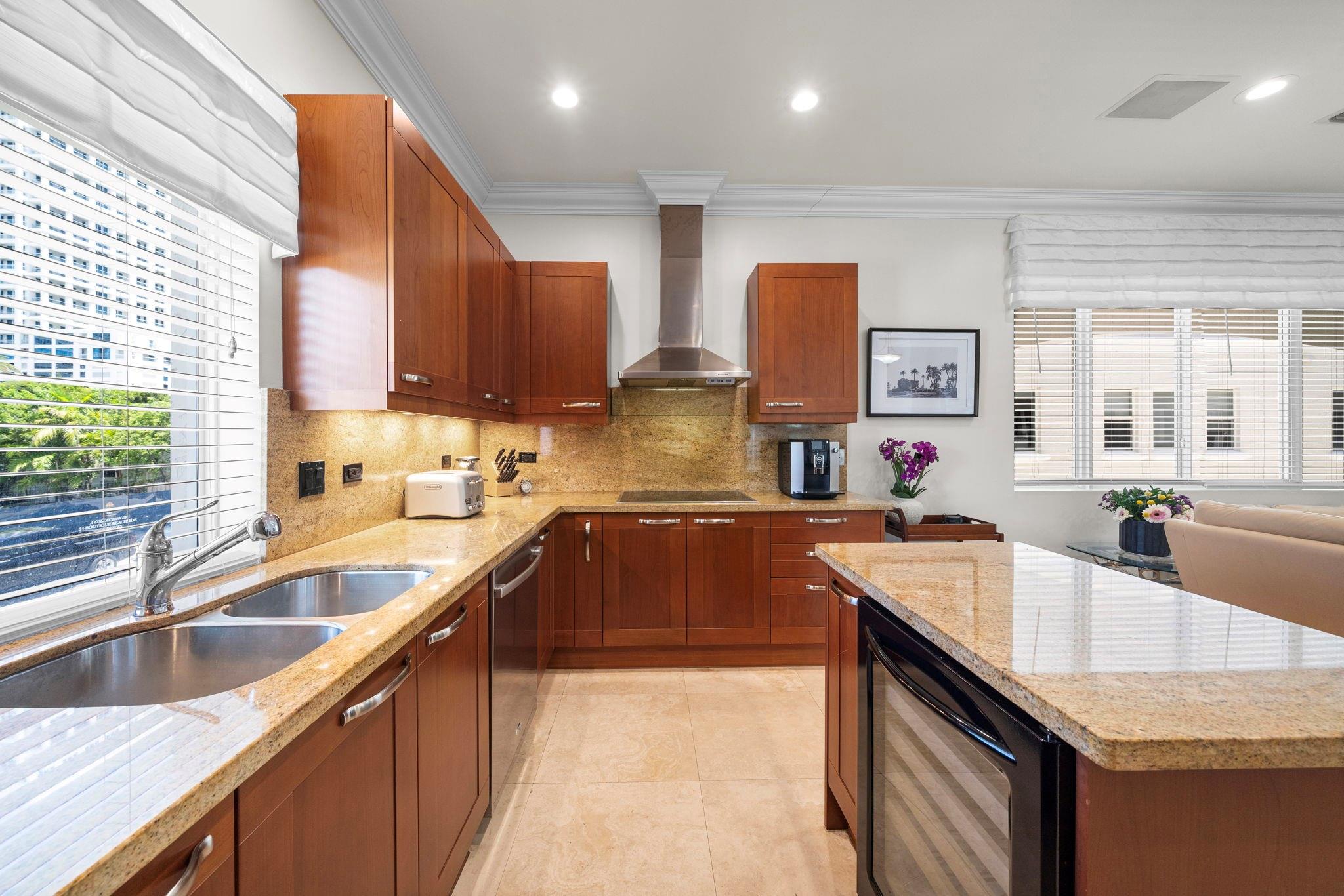 514 N Birch Rd Fort Lauderdale, FL 33304