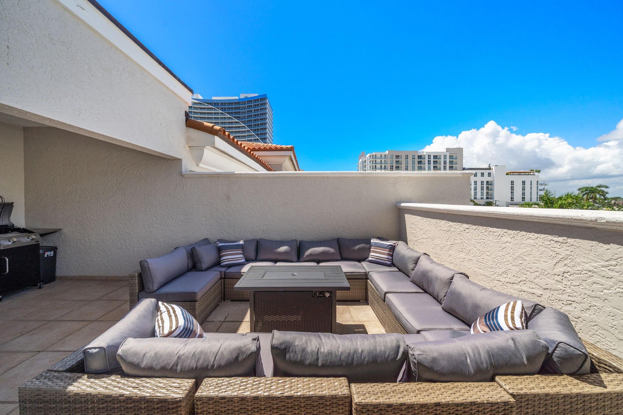 514 N Birch Rd Fort Lauderdale, FL 33304