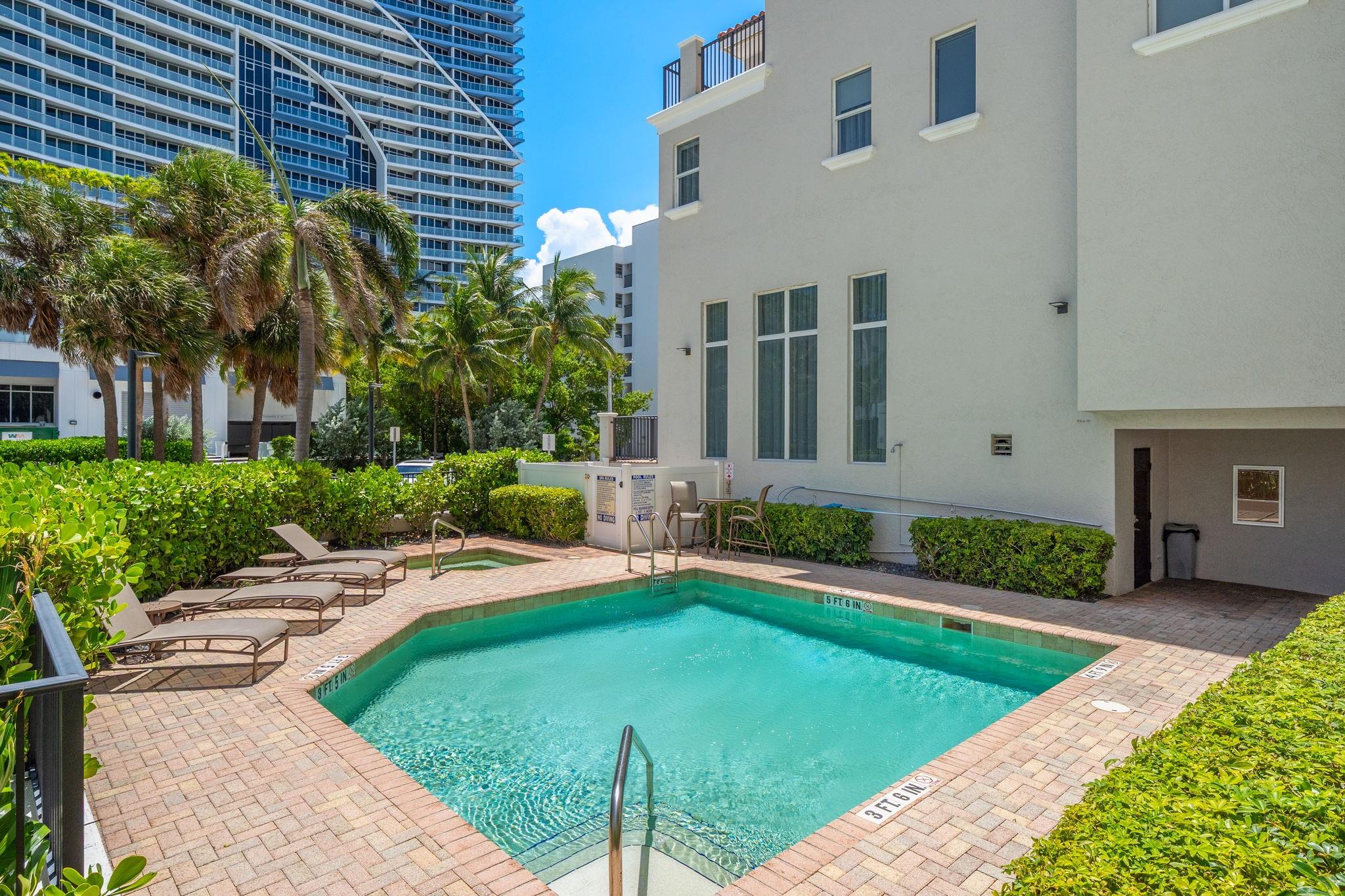 514 N Birch Rd Fort Lauderdale, FL 33304