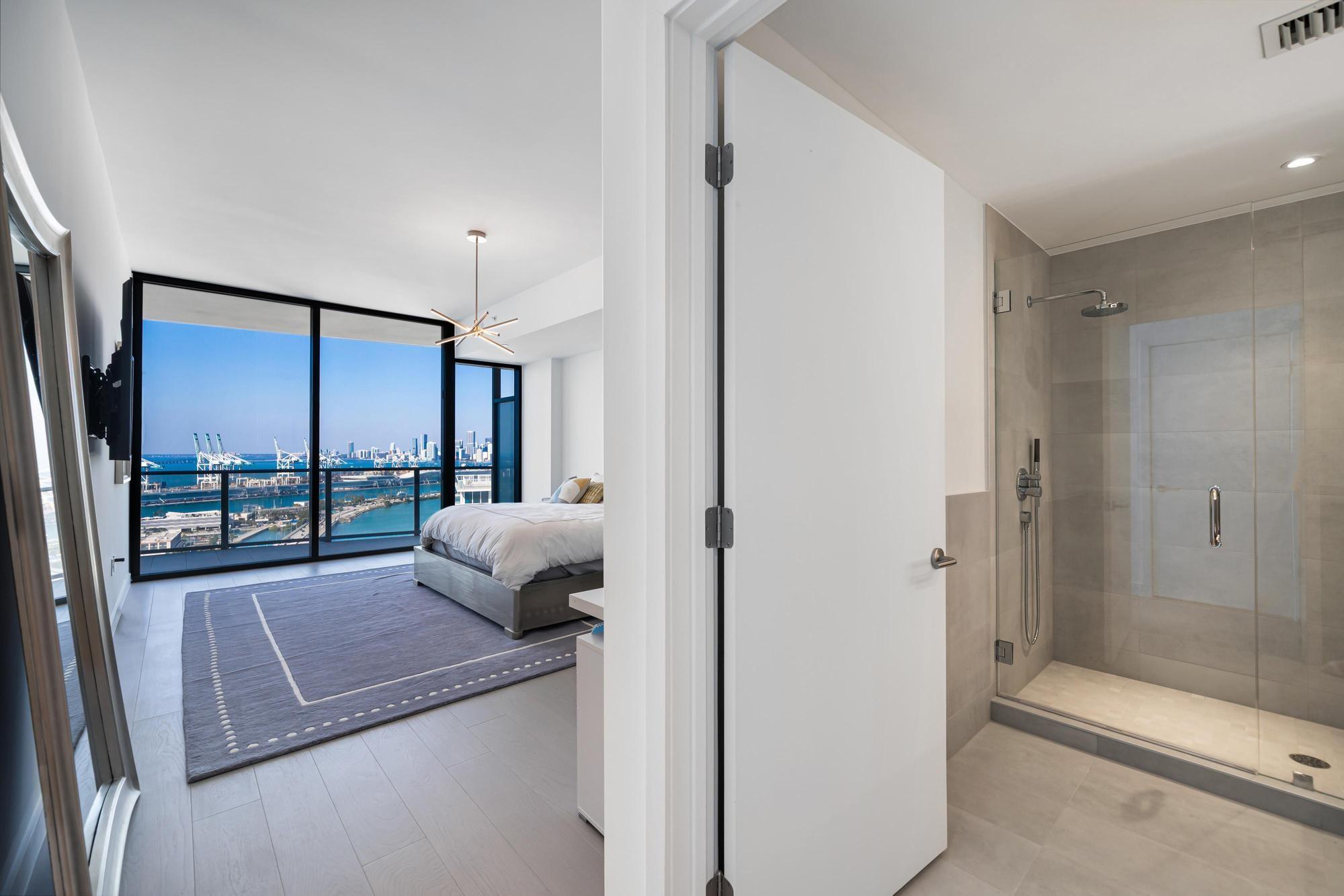 Undisclosed Address Miami Beach, FL 33139