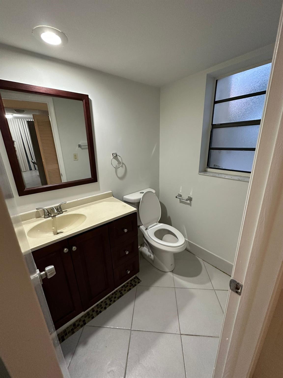 3550 Blue Lk Dr #101