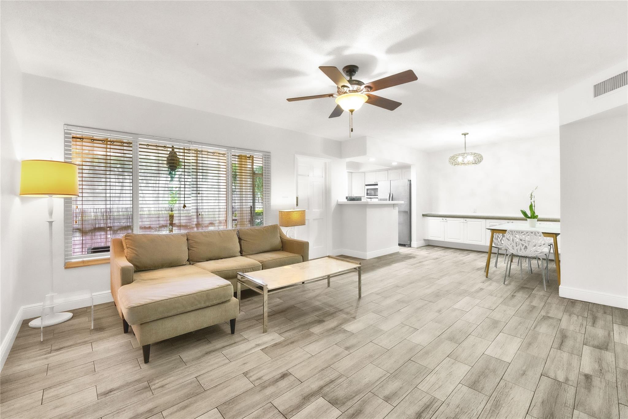 100 SE 6th Ave #104