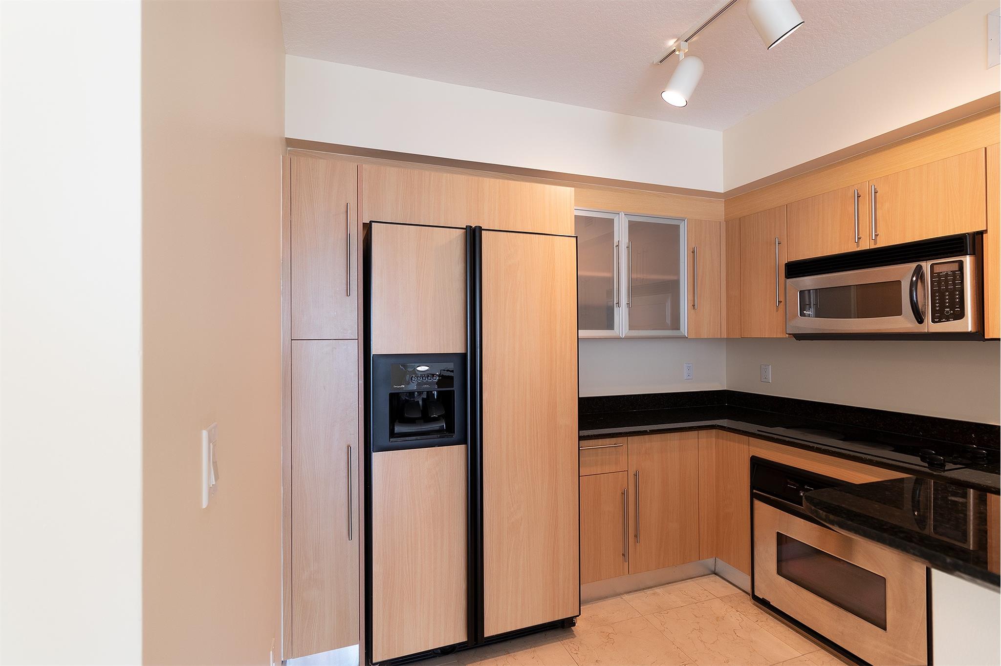 image One Miami East Condo9