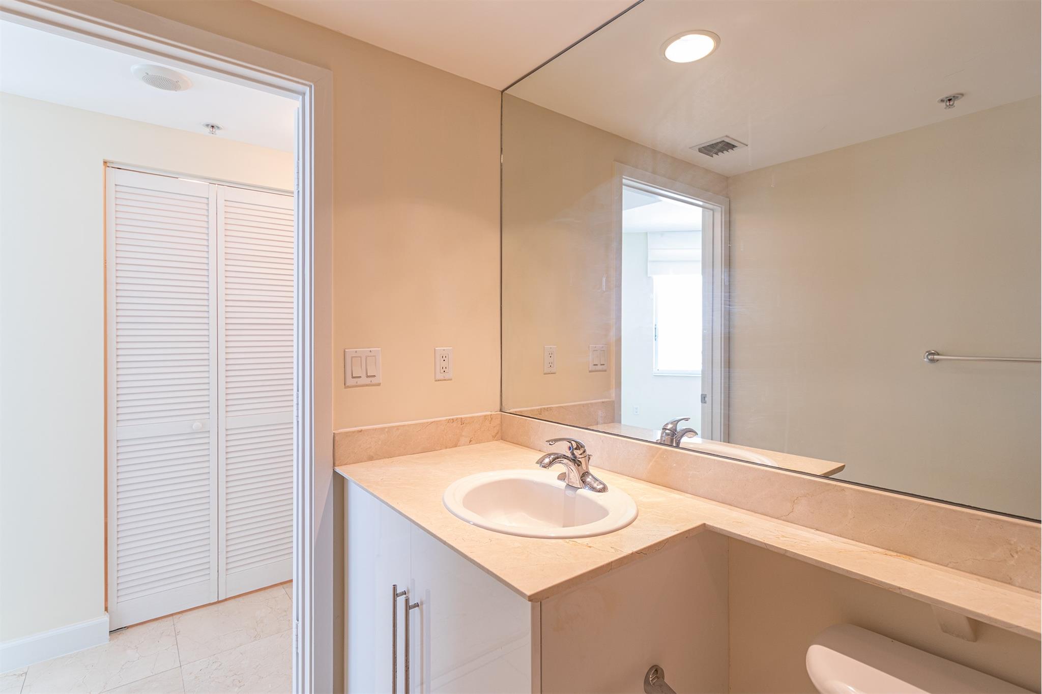 image One Miami East Condo26