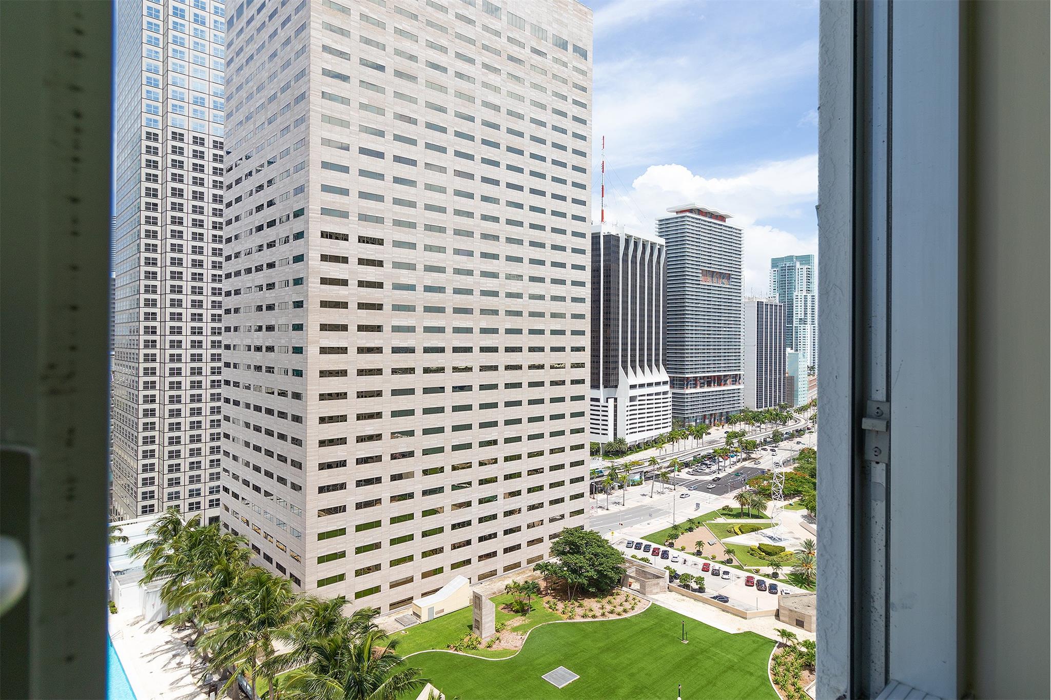 image One Miami East Condo41