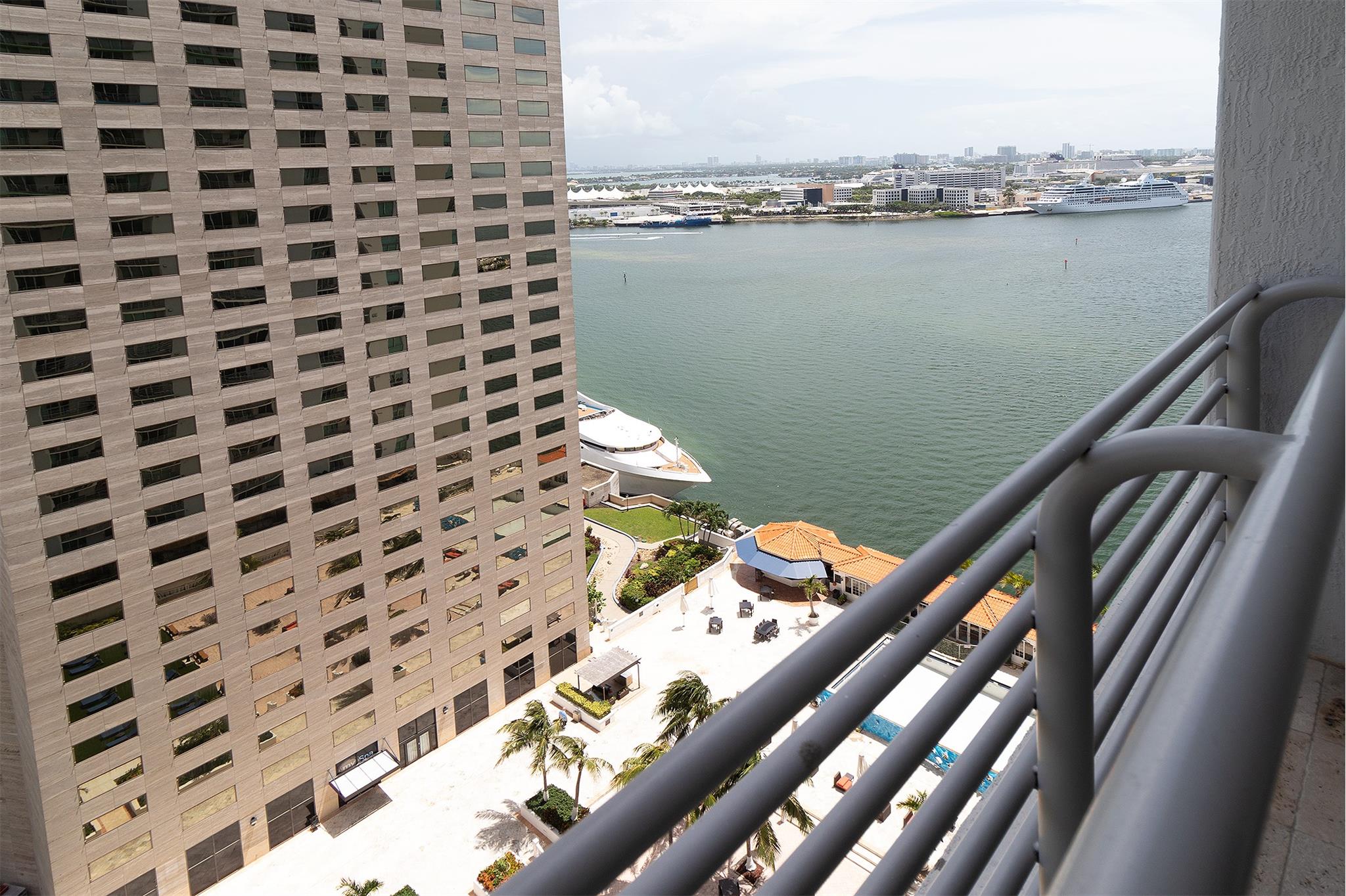 image One Miami East Condo48