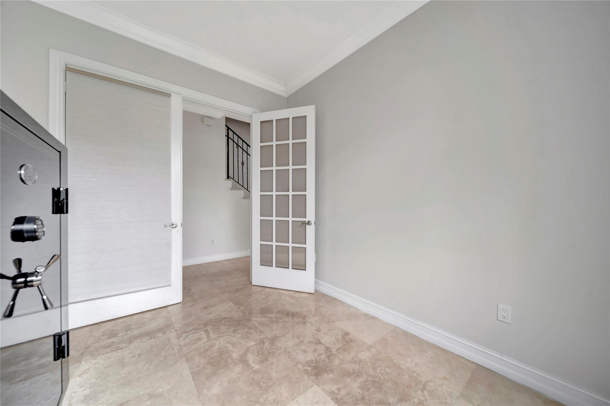 909 Mango Isle Fort Lauderdale, FL 33315