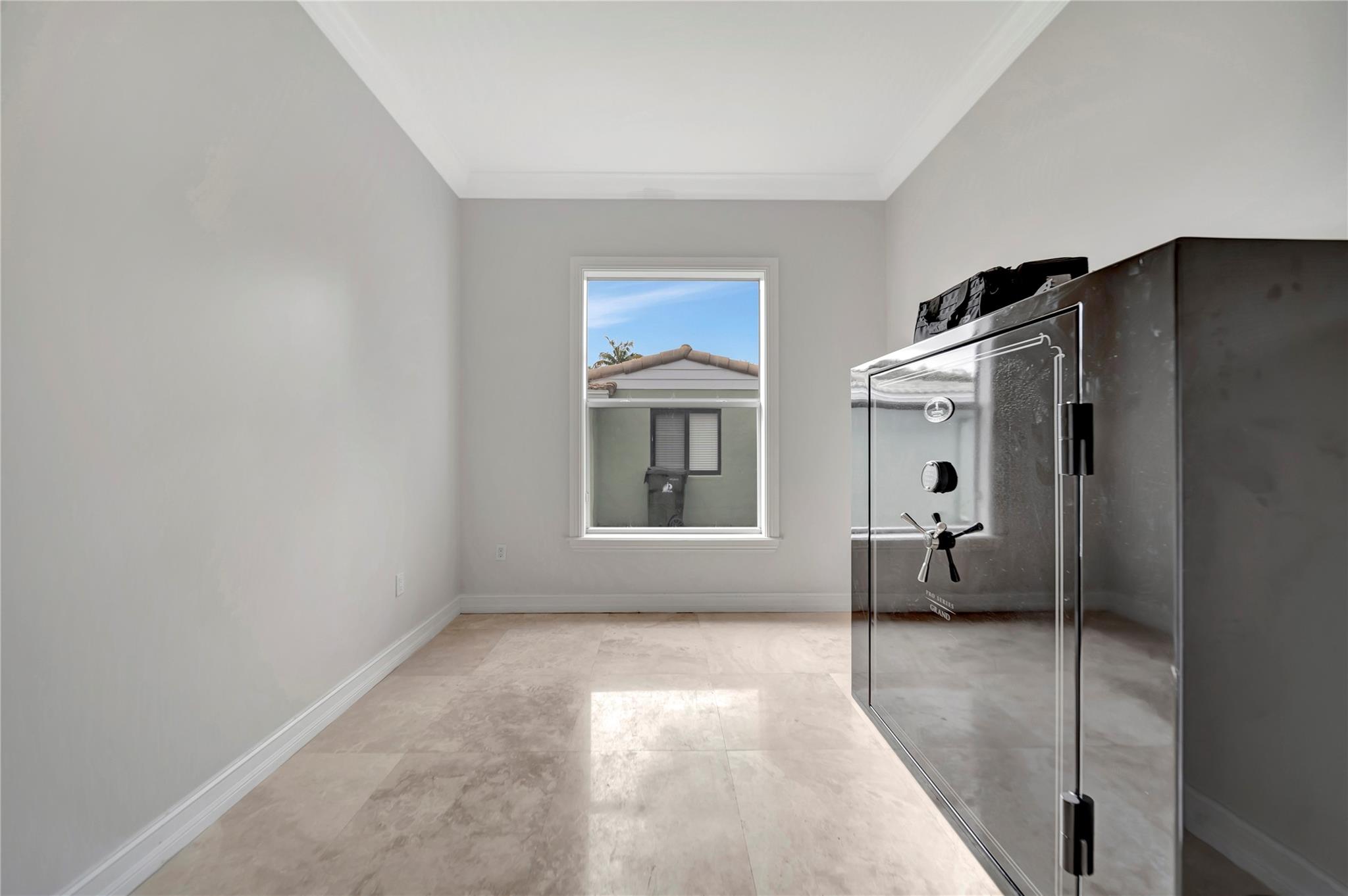 909 Mango Isle Fort Lauderdale, FL 33315