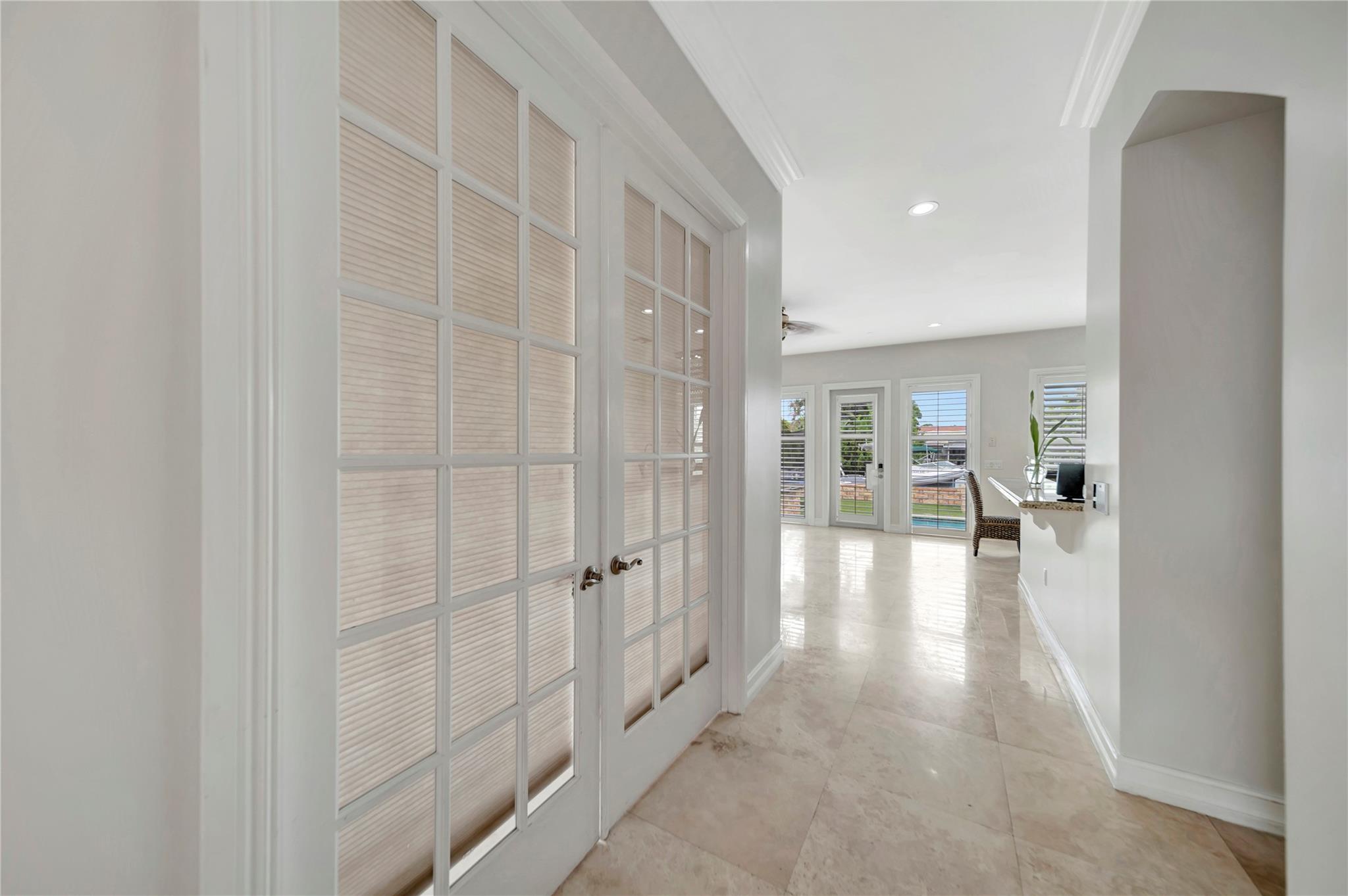 909 Mango Isle Fort Lauderdale, FL 33315