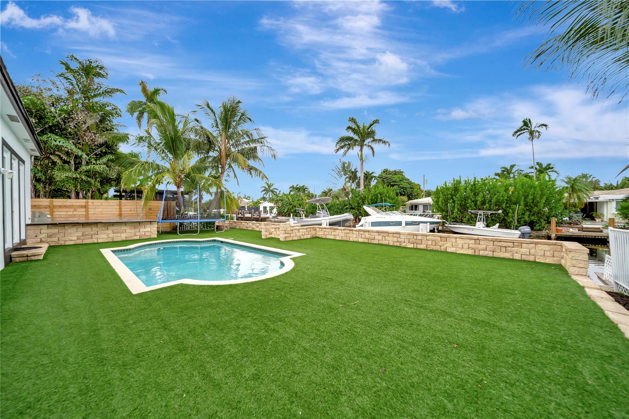 909 Mango Isle Fort Lauderdale, FL 33315