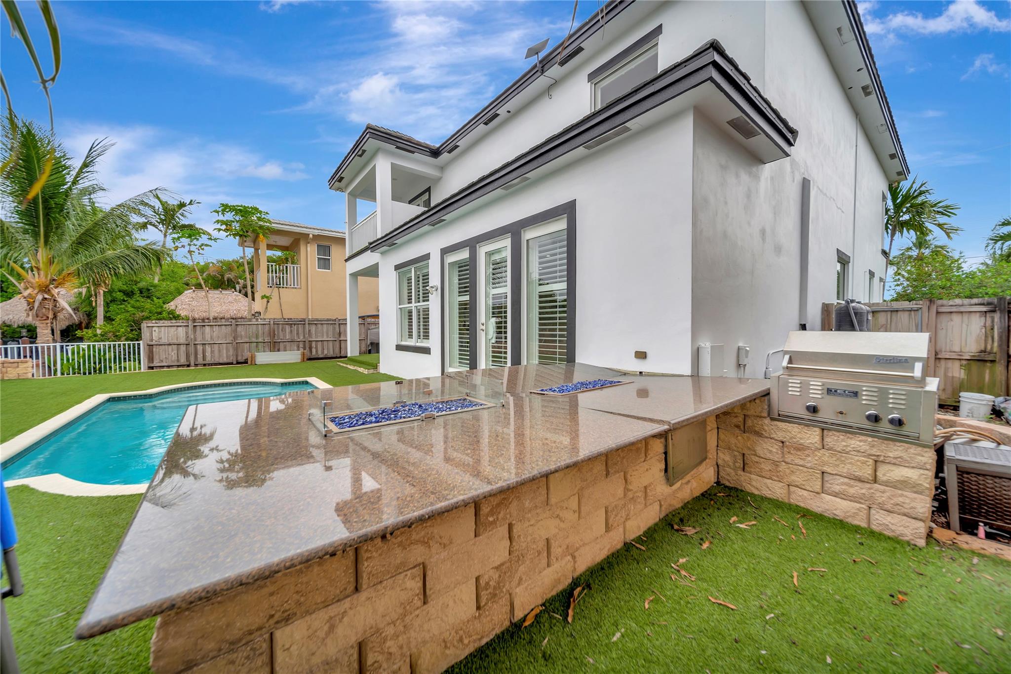 909 Mango Isle Fort Lauderdale, FL 33315