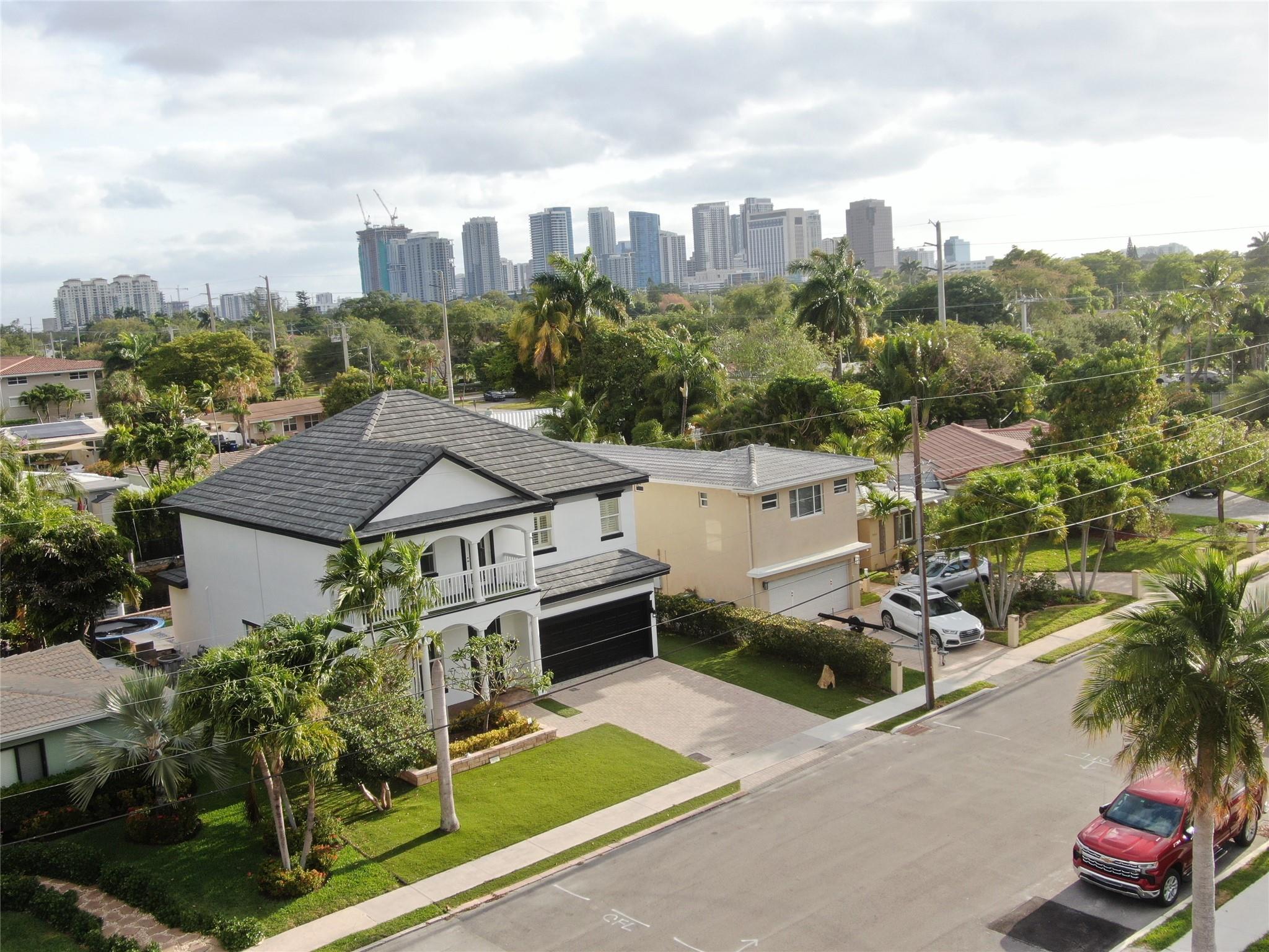 909 Mango Isle Fort Lauderdale, FL 33315