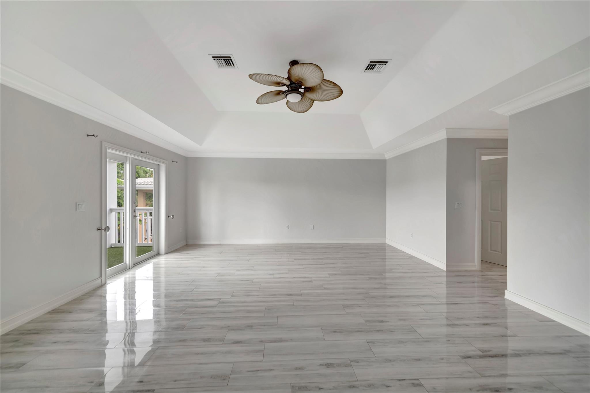 909 Mango Isle Fort Lauderdale, FL 33315