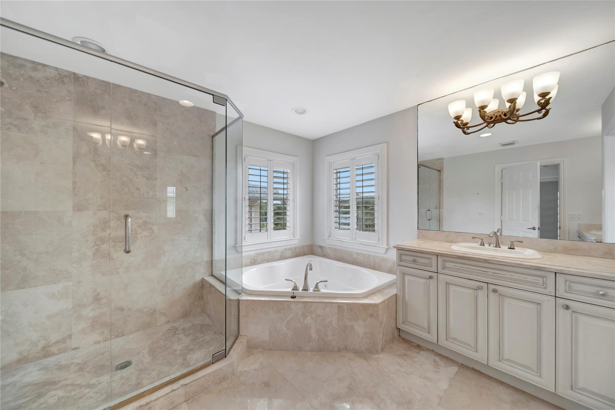 909 Mango Isle Fort Lauderdale, FL 33315