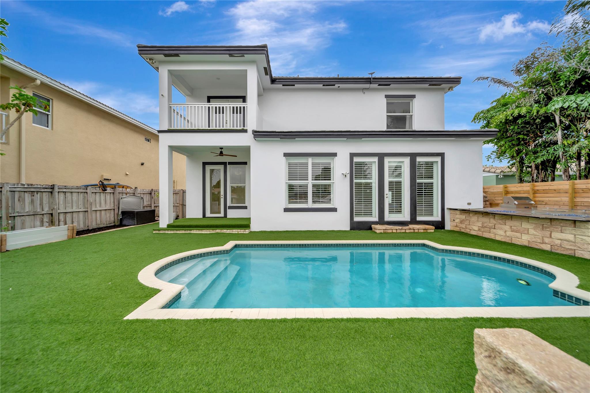 909 Mango Isle Fort Lauderdale, FL 33315