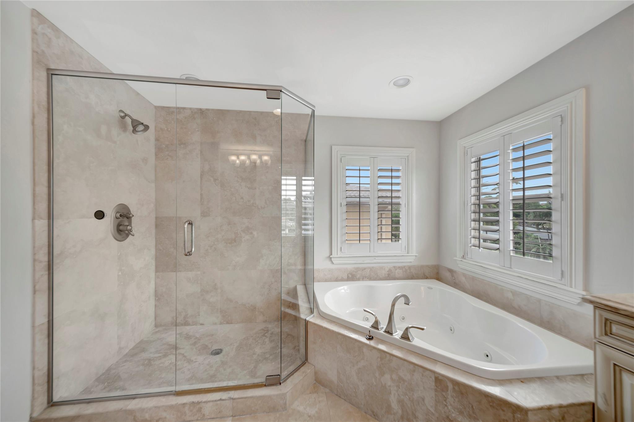 909 Mango Isle Fort Lauderdale, FL 33315