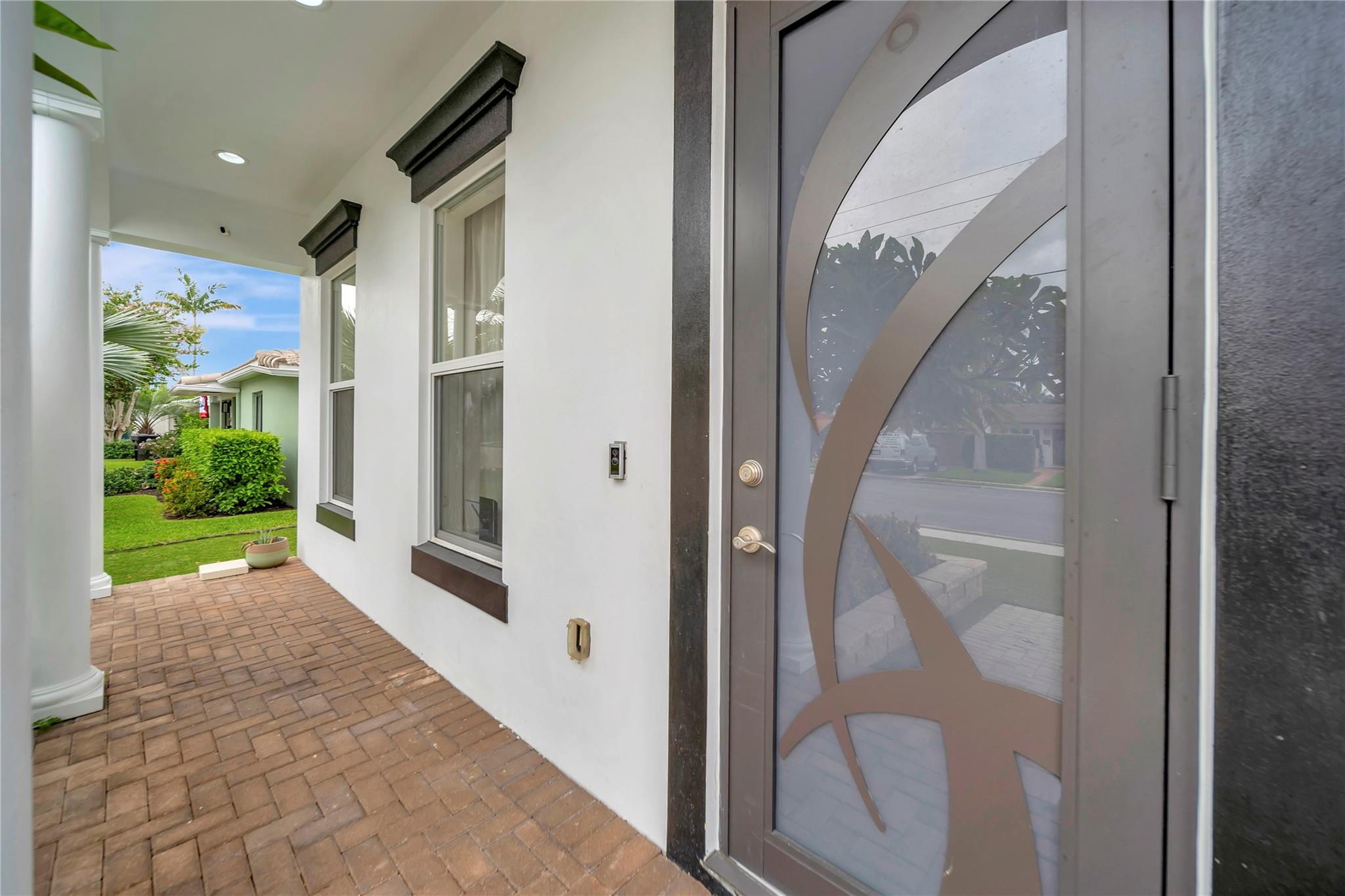 909 Mango Isle Fort Lauderdale, FL 33315