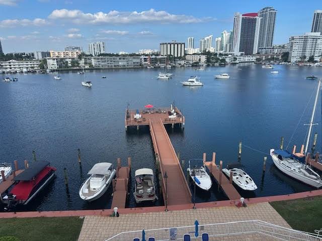 400 Golden Isles Dr #65