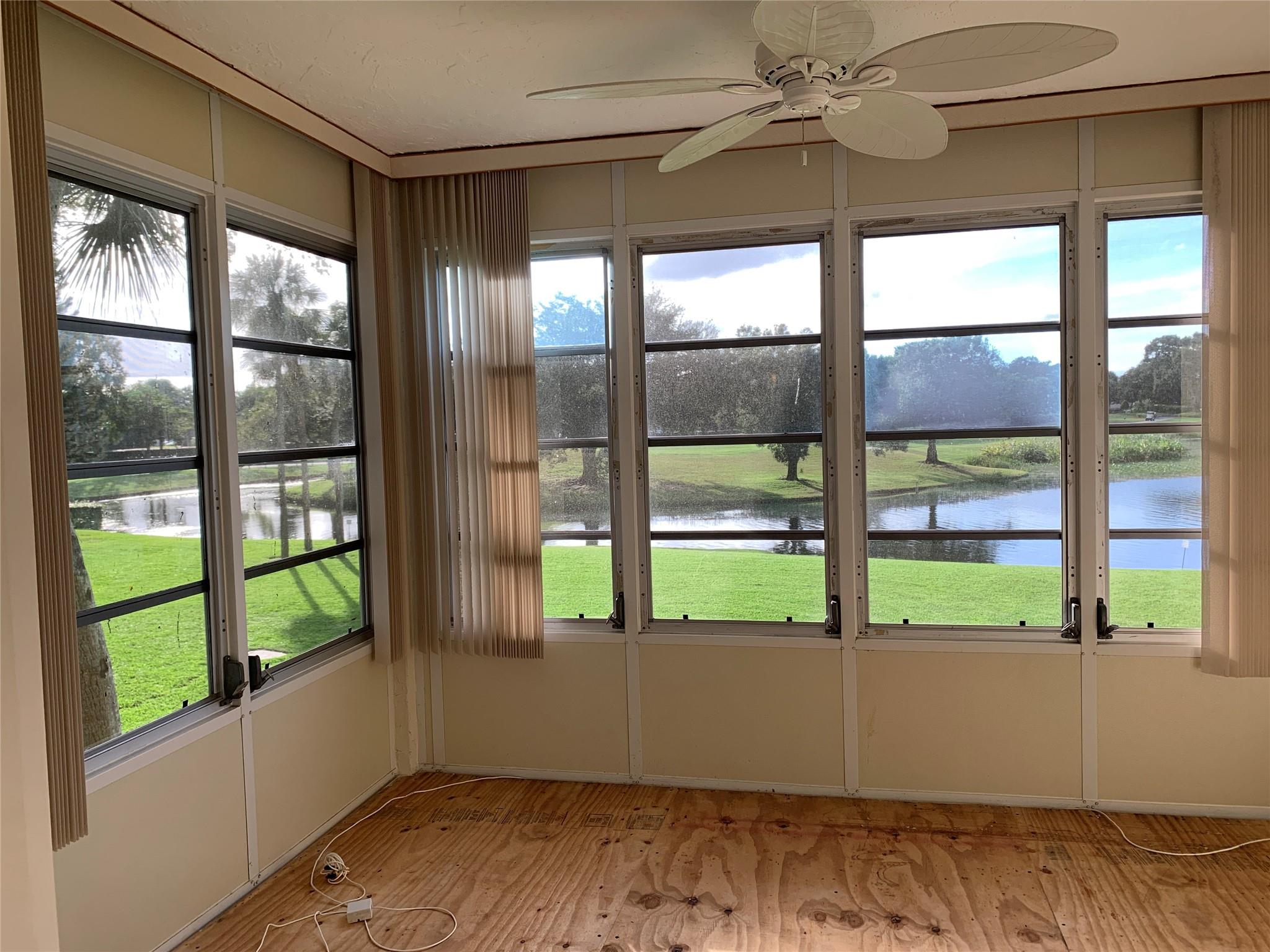 9460 Poinciana Pl #203 Davie, FL 33324