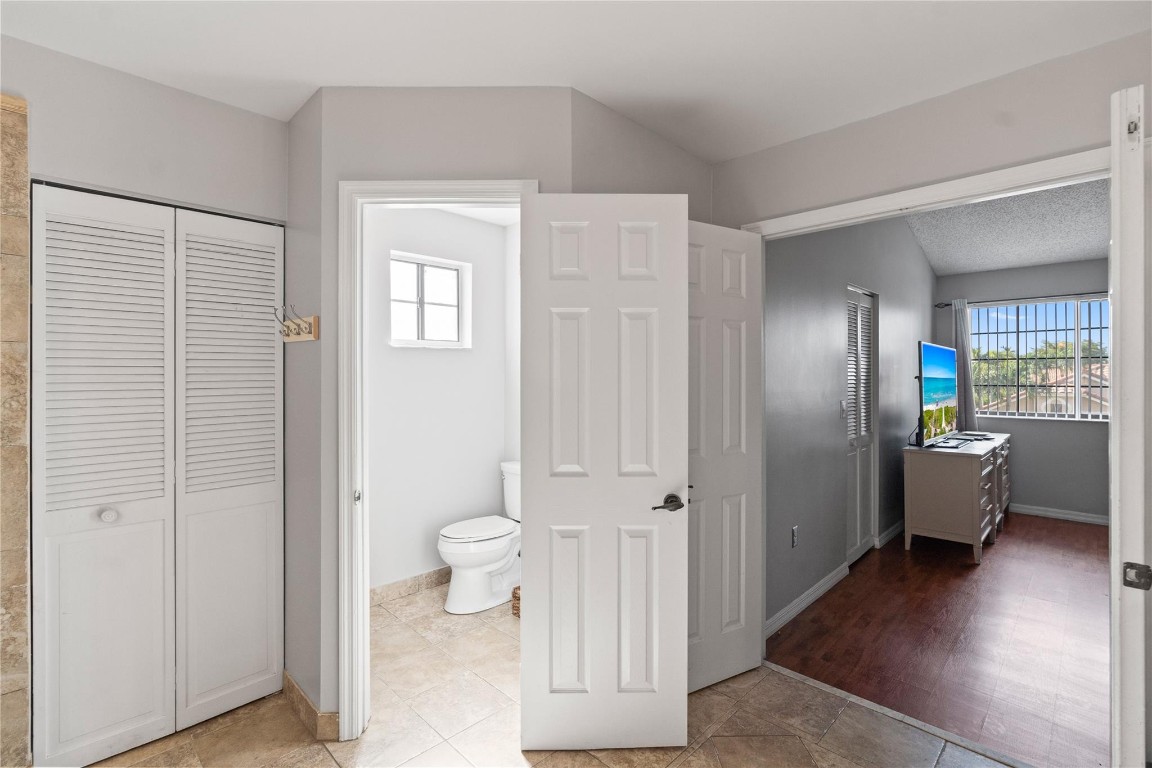 520 Sumter Ave Davie, FL 33325