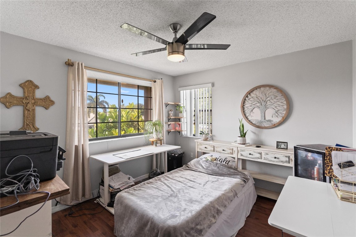 520 Sumter Ave Davie, FL 33325