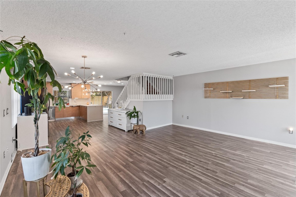 520 Sumter Ave Davie, FL 33325