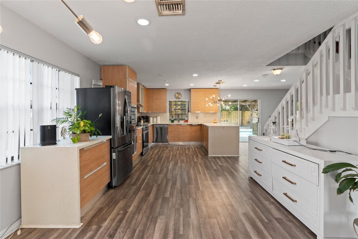 520 Sumter Ave Davie, FL 33325