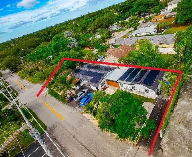 1202 NE 3rd Fort Lauderdale, FL 33304