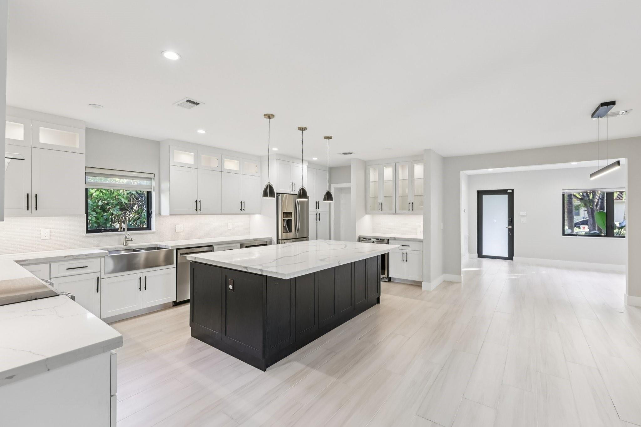 1660 SW 32nd Miami, FL 33145