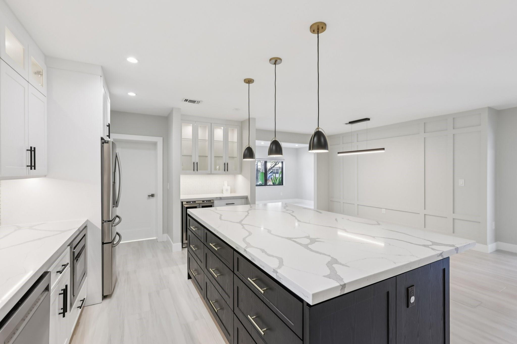 1660 SW 32nd Miami, FL 33145