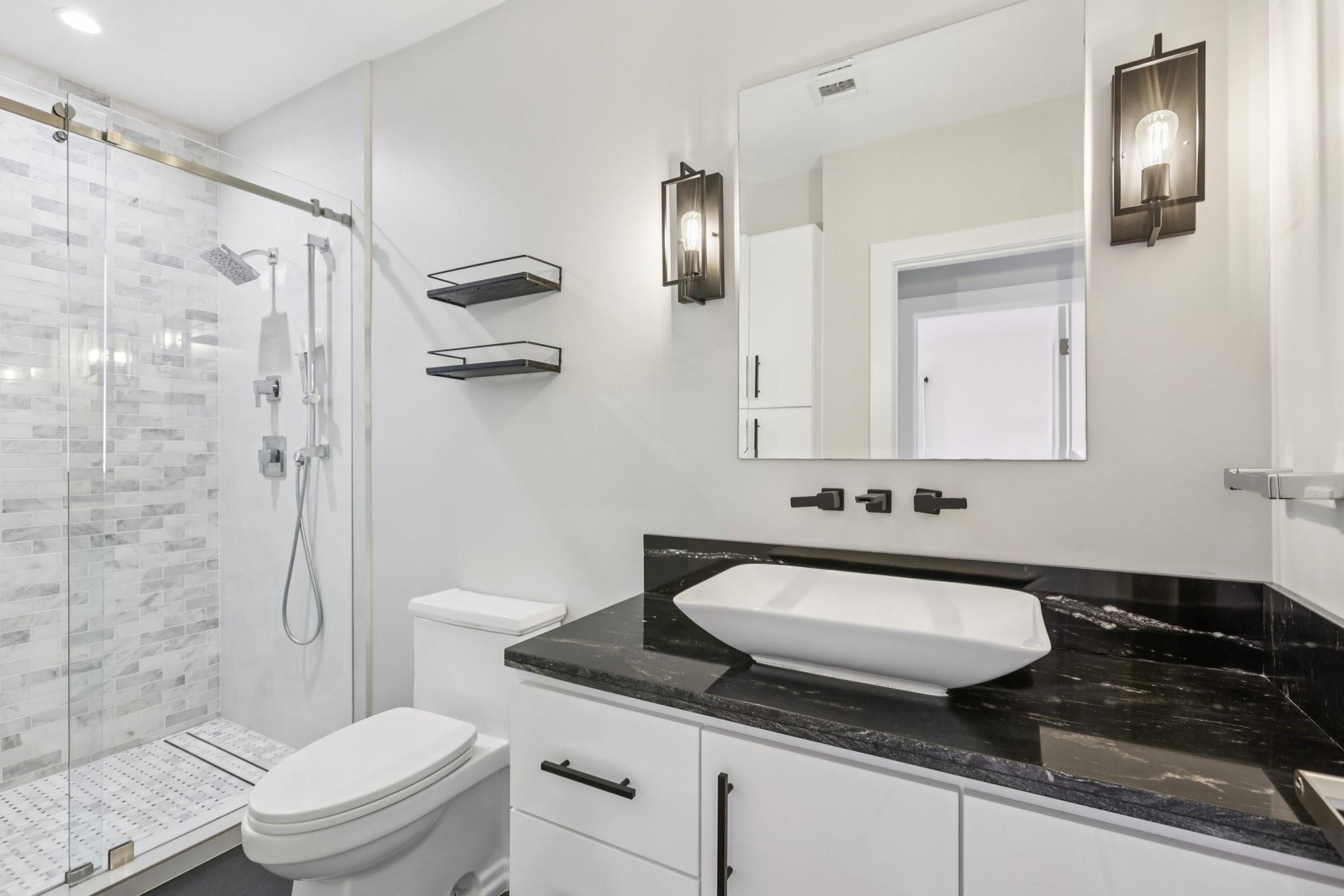 1660 SW 32nd Miami, FL 33145