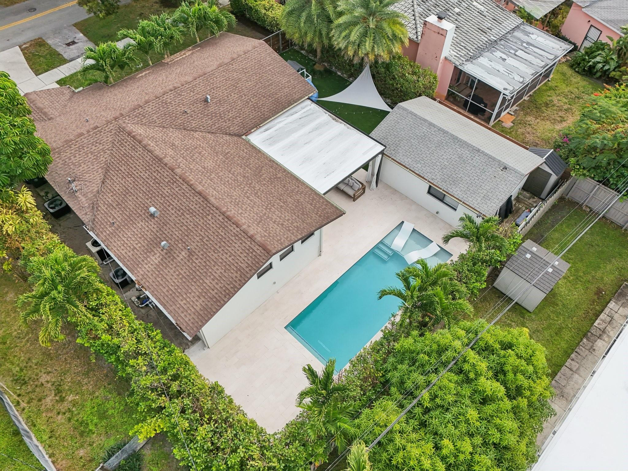 1660 SW 32nd Miami, FL 33145