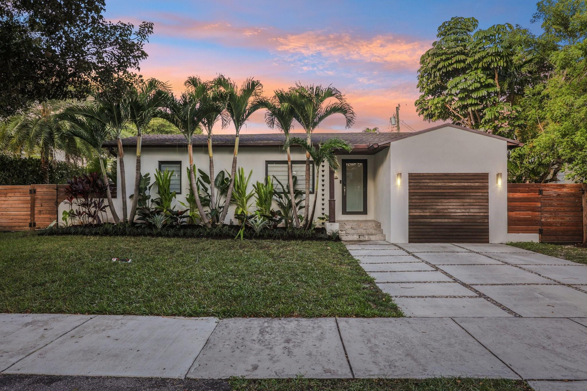 1660 SW 32nd Miami, FL 33145