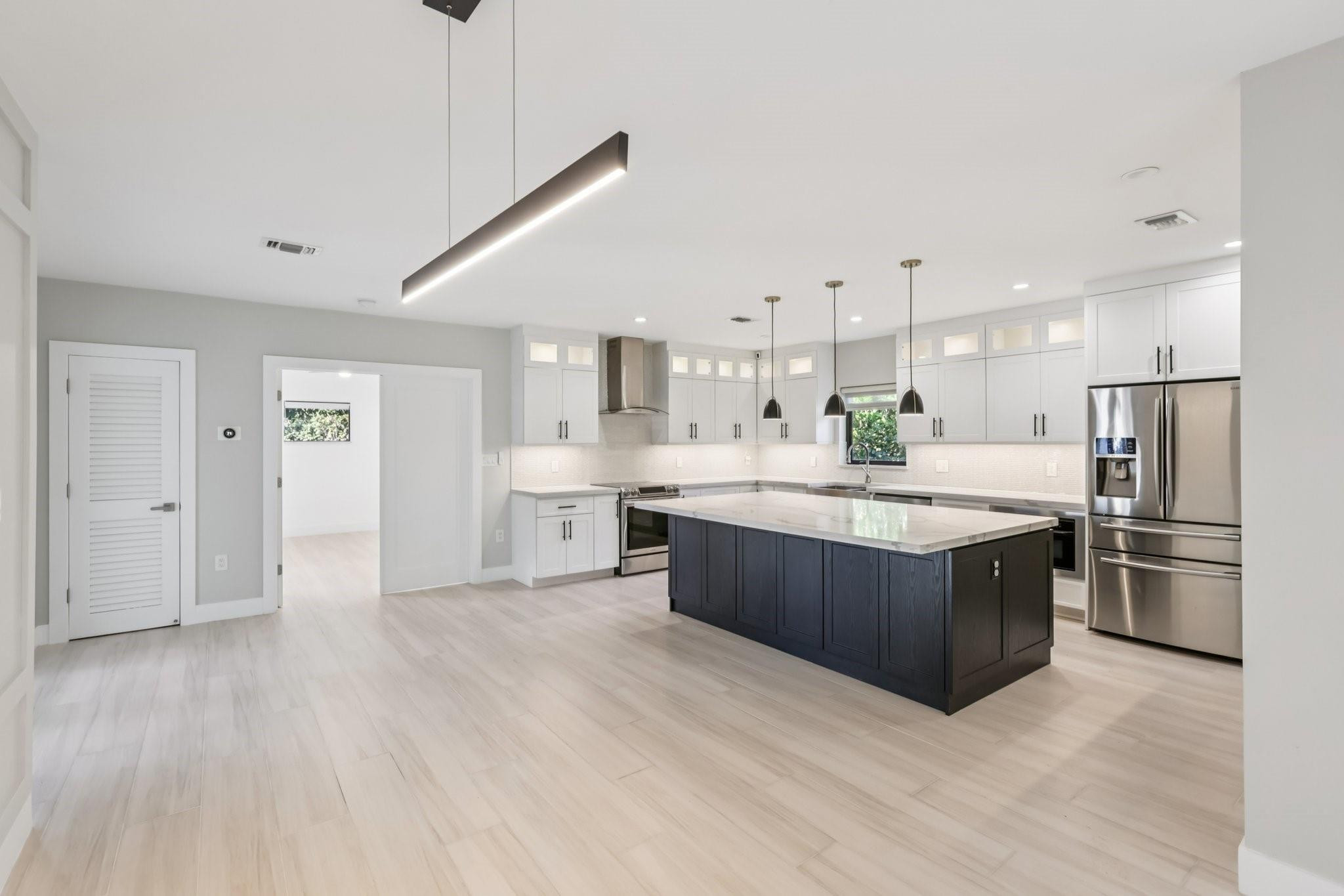 1660 SW 32nd Miami, FL 33145