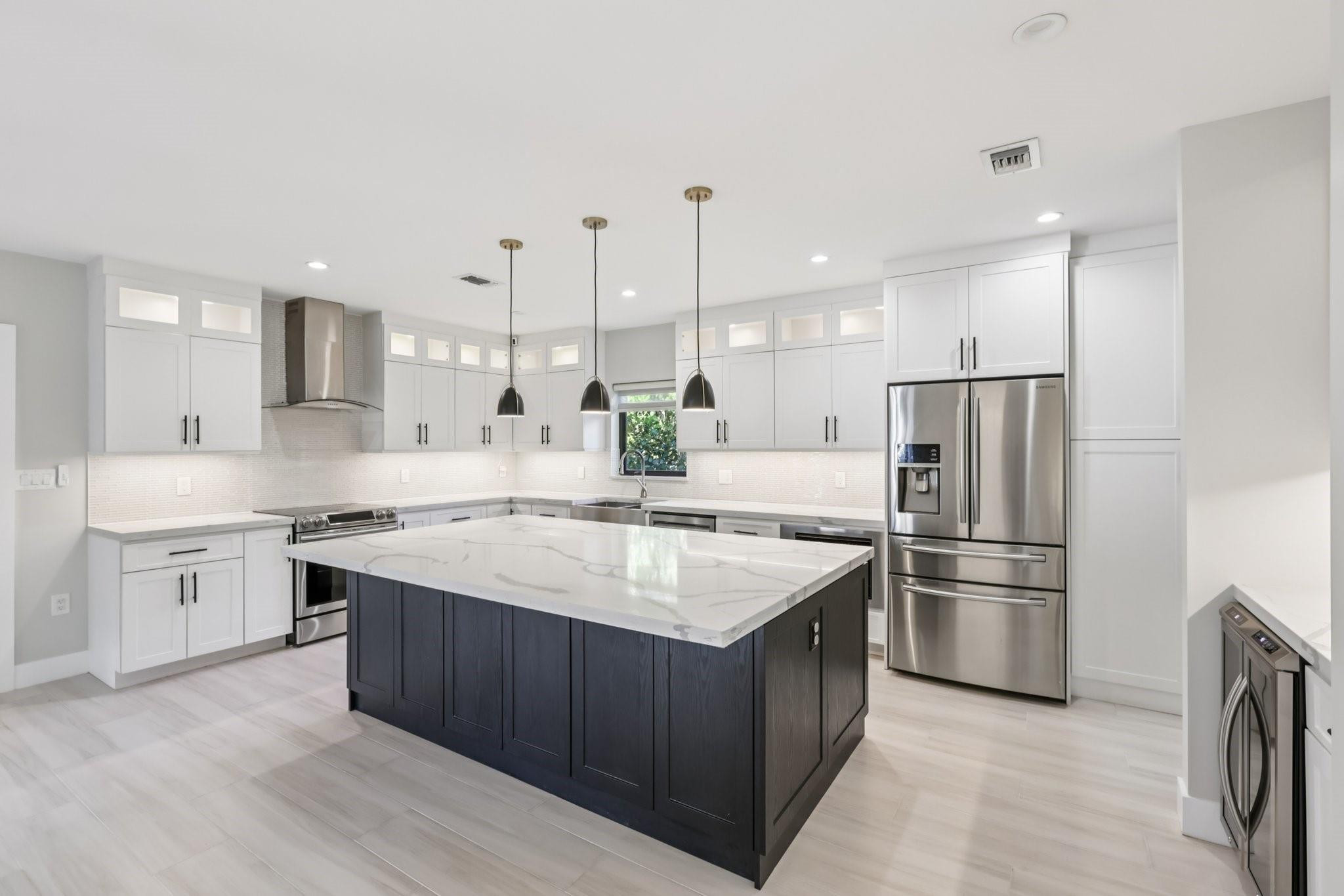 1660 SW 32nd Miami, FL 33145